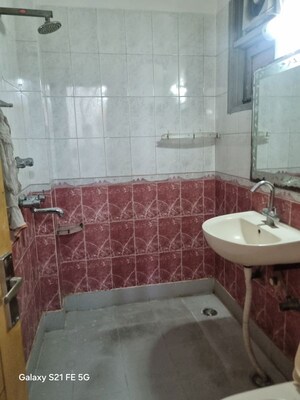Bathroom in 3 BHK Apartment at Sector 12 Dwarka – for Rent