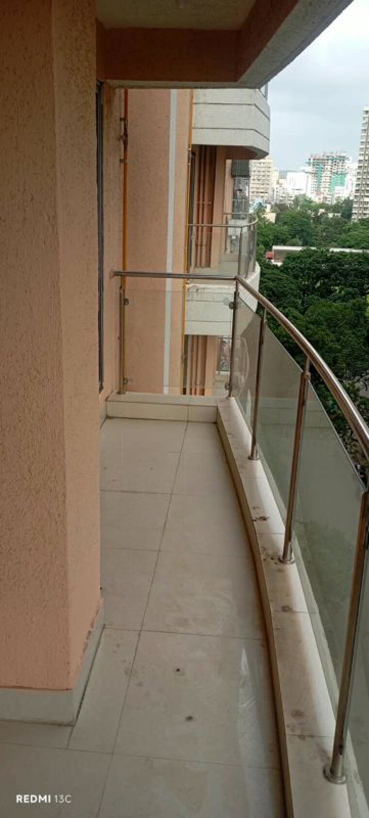 Balcony, piramal-mahalaxmi 2.5 Bedroom 800 Sq.Ft. Apartment In Mahalaxmi Mumbai 10687075
