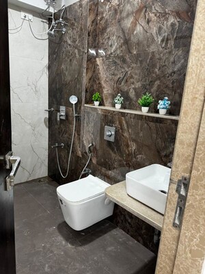 Bathroom in 2.5 BHK Apartment at Piramal Mahalaxmi, Mahalaxmi – for Rent
