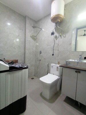 Team Area in 1 BHK Builder Floor at Saket – for Rent