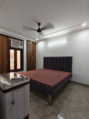 Bedroom in 2 BHK Apartment at Saket – for Rent