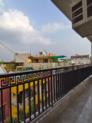 2 BHK Apartment For Rent in Saket