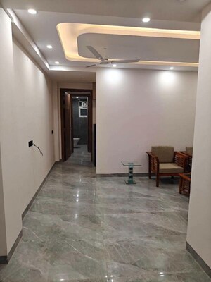 Room in 1 BHK Independent House at Saket – for Rent