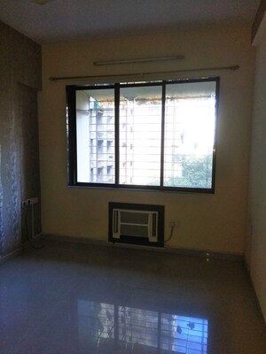 Room in 3 BHK Apartment at Nirmal Lifestyle Residency CHS Ltd, Mulund West – for Rent