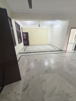 Room in 3 BHK Apartment at Ward Number 7 – for Rent