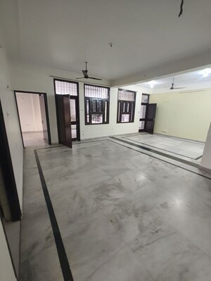Room in 3 BHK Apartment at Ward Number 7 – for Rent