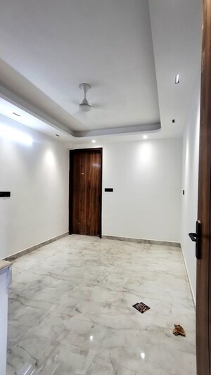 Room in 1 BHK Apartment at Saket – for Rent