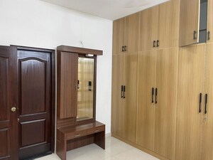 Room in 3 BHK Builder Floor at Frazer Town – for Rent