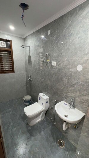 Bathroom in 1 BHK Apartment at Saket – for Rent