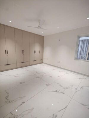 Room in 3 BHK Apartment at Trendset Allure, Kokapet – for Rent