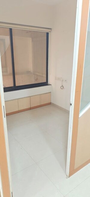 Room in  Office Space at Goregaon West – for Rent