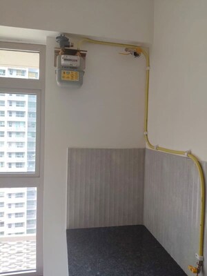 Bathroom in 2 BHK Apartment at Kalpataru Parkcity Eternia, Kolshet Road – for Sale