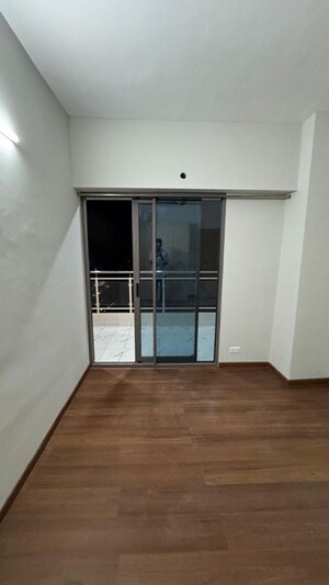 Room in 3 BHK Apartment at SKA Orion, Sector 143b – for Rent