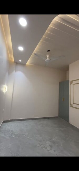 Room in 3 BHK Builder Floor at Hari Nagar – for Sale