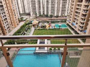 Swimming Pool in 3 BHK Apartment at SKA Orion, Sector 143b – for Rent