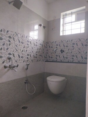 Bathroom in 2 BHK Builder Floor at Jayamahal – for Rent