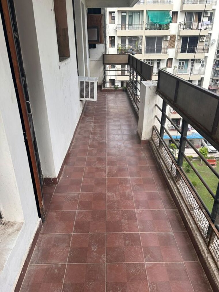 Balcony, ambala highway 3 Bedroom 1250 Sq.Ft. Builder Floor In Ambala Highway Zirakpur 10687163
