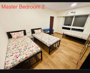  Pg For Rent in Malad West