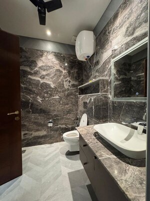 Bathroom in 3 BHK Builder Floor at Dlf Phase I – for Sale