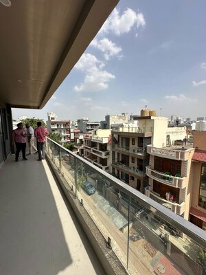 Balcony in 3 BHK Builder Floor at Sector 27 – for Rent