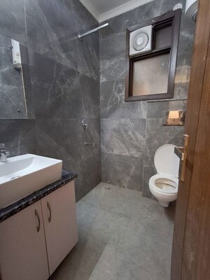 Bathroom in 2 BHK Independent House at Saket – for Rent