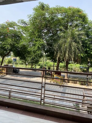 Balcony in  Shop at BPTP Parklands, Sector 76 – for Sale