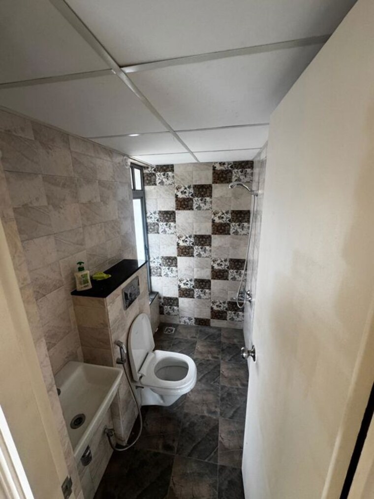 Bathroom, glorious-tathastu 2 Bedroom 762 Sq.Ft. Apartment In Ravet Pune 10687304