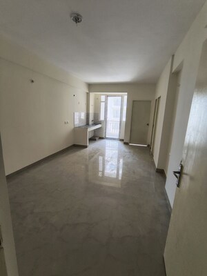 1 BHK Apartment For Rent in Bedarwals Sixty Three Golf Drive, Sector 63