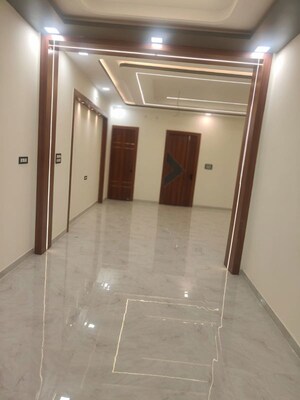 Building Lobby in 3.5 BHK Villa at Arsha Madhav Greens, Gomti Nagar – for Sale