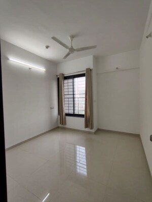 Room in 1 BHK Apartment at Kohinoor Sportsville, Hinjewadi – for Rent