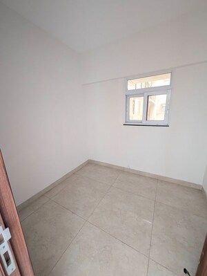 Room in 3.5 BHK Apartment at Gera World of Joy, Kharadi – for Rent