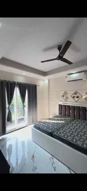 1 BHK Builder Floor For Rent in Sector 42
