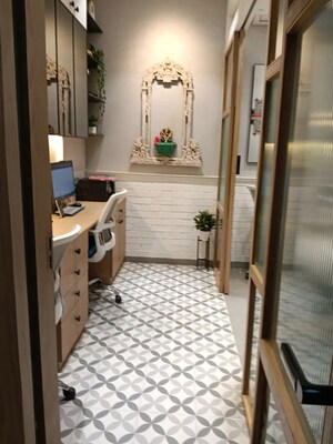  Office Space For Sale in Express Zone, Malad East