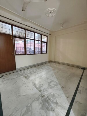 Room in 3 BHK Apartment at CGHS Progressive Apartments, Sector 55 – for Rent