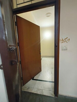 Furnished Amenities in 3 BHK Apartment at CGHS Progressive Apartments, Sector 55 – for Rent