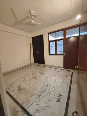 Room in 3 BHK Apartment at CGHS Progressive Apartments, Sector 55 – for Rent