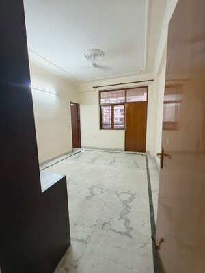 Room in 3 BHK Apartment at CGHS Progressive Apartments, Sector 55 – for Rent