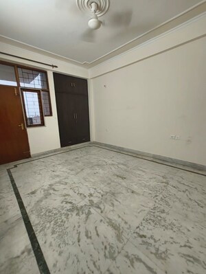 Room in 3 BHK Apartment at CGHS Progressive Apartments, Sector 55 – for Rent
