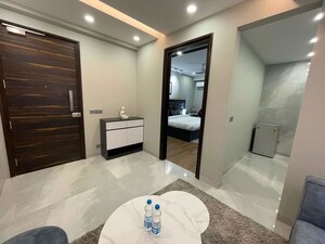 Bedroom in 3.5 BHK Builder Floor at Jalvayu Towers, Sector 56 – for Rent