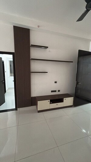 3 BHK Apartment For Rent in Candeur Crescent, Serilingampally