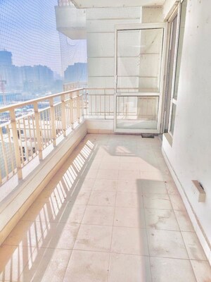 Balcony in 2 BHK Builder Floor at Sector 23 – for Rent