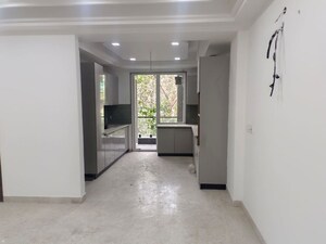 Room in 4 BHK Builder Floor at Pitampura – for Sale