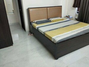 Bedroom in 3 BHK Builder Floor at Sector 23 – for Rent