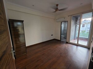 Room in 2 BHK Builder Floor at Sharma Colony – for Rent