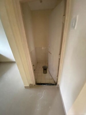 Bathroom in 1 BHK Apartment at Patil Nagar – for Rent