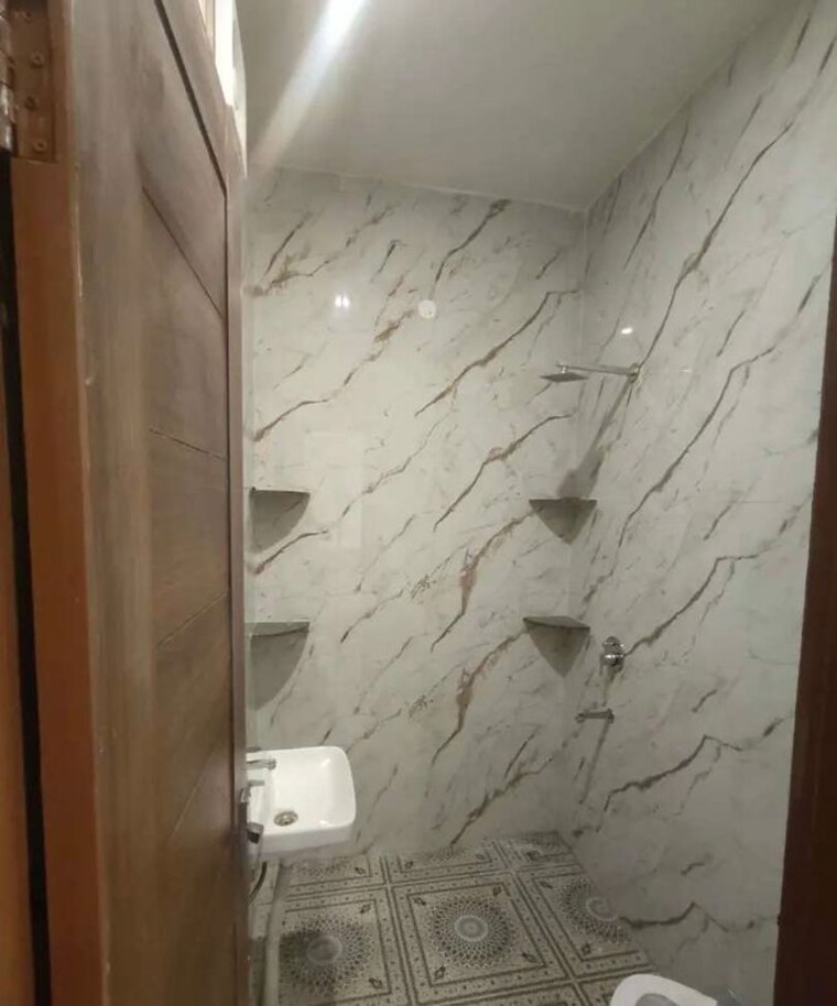 Bathroom, sector 66 2 Bedroom 1000 Sq.Ft. Builder Floor In Sector 66 Mohali 10687510
