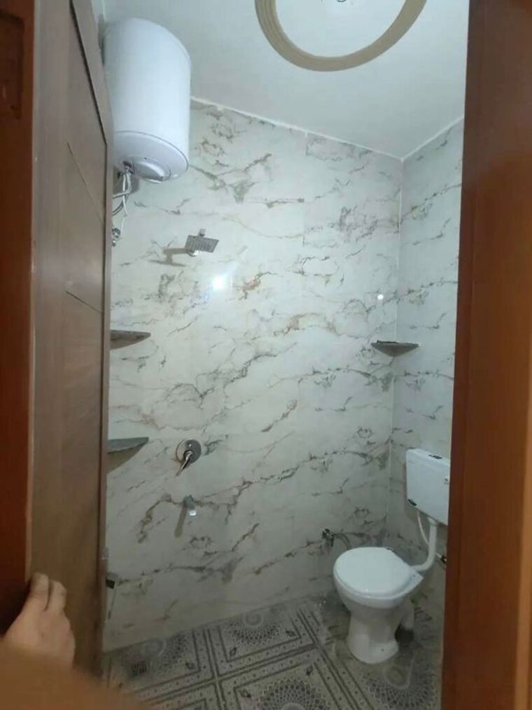 Bathroom, sector 66 2 Bedroom 1000 Sq.Ft. Builder Floor In Sector 66 Mohali 10687510