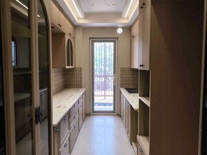Building Lobby in 3 BHK Builder Floor at Sector 22 – for Rent