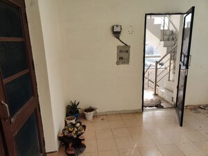 Room in 2 BHK Independent House at Sector 21 – for Rent