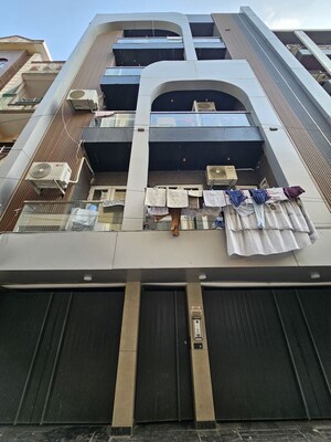 3 BHK Builder Floor For Sale in Hari Nagar